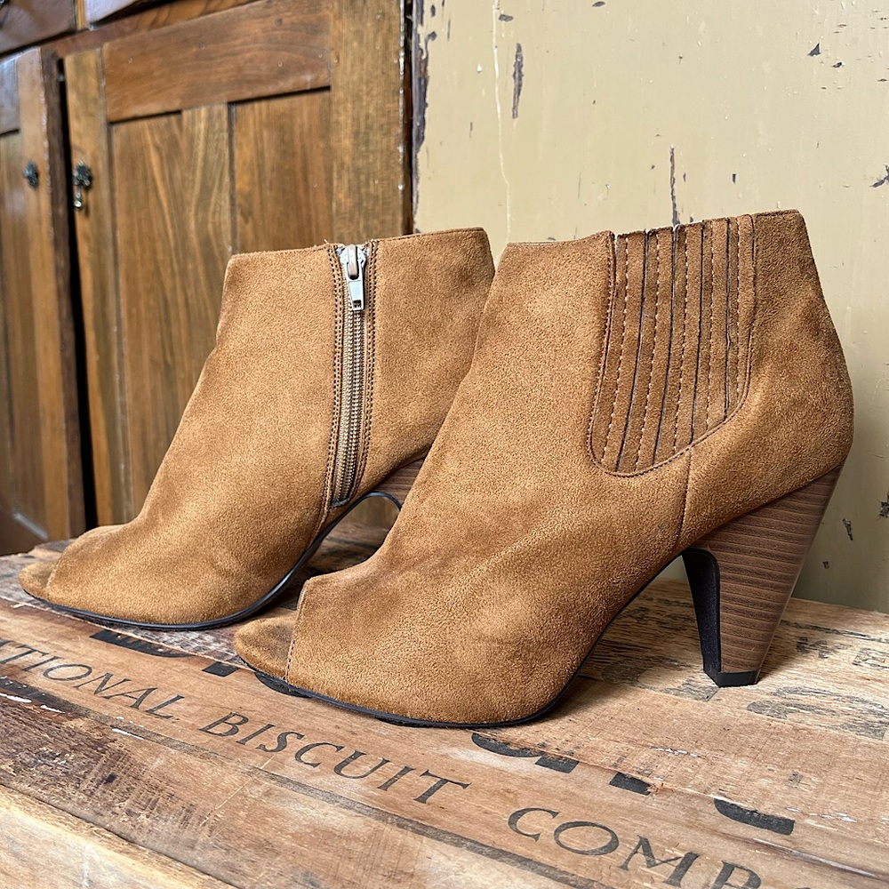 Rue21 Ankle High-Heels
